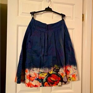 Ellie TAHARI Blue Pleated Skirt Size 8 Floral Colorful A Line Silk?